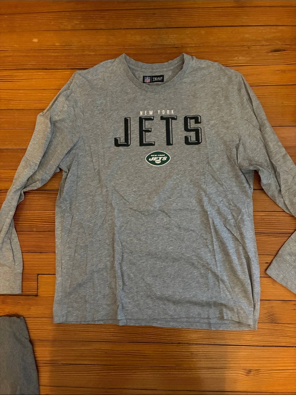 Jets NFL Team Apparel Heather Gray Crewneck T-Shirt